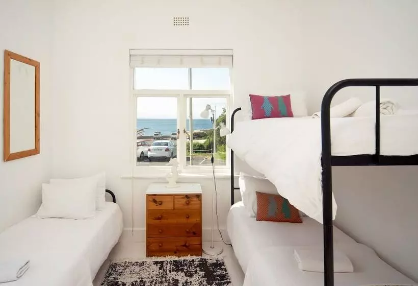 Boulders Beach Hotel, Cafe And Curio