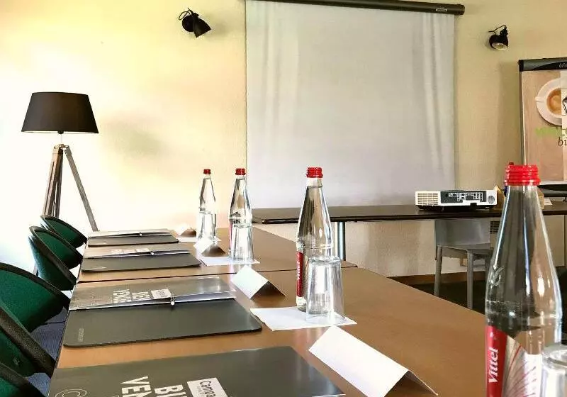 Отель Campanile La Rochelle Nord   Puilboreau Chagnolet