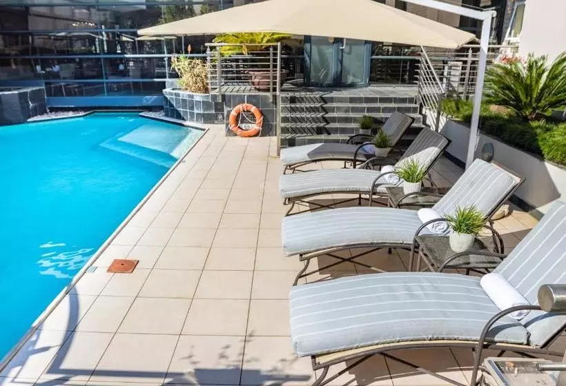 City Lodge Hotel Johannesburg Airport, Barbara Road