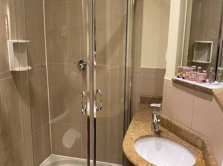 City Lodge Hotel Johannesburg Airport, Barbara Road