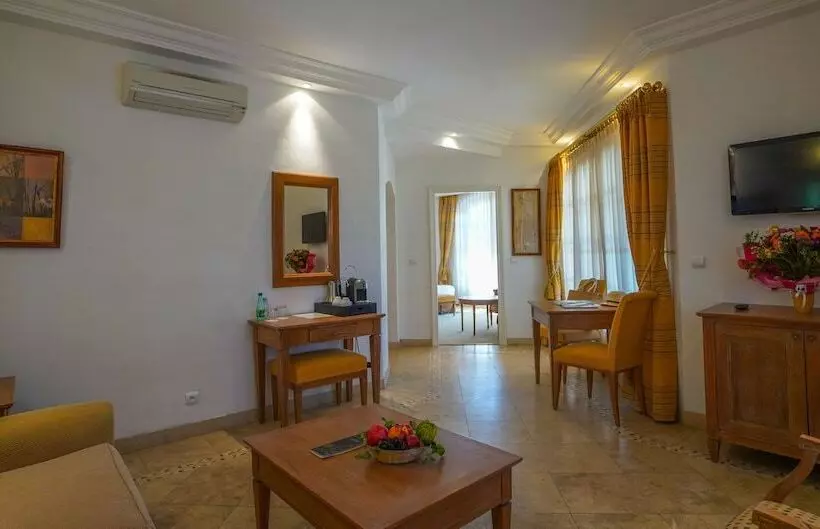 בית מלון כפרי Le Domaine De L Astragale