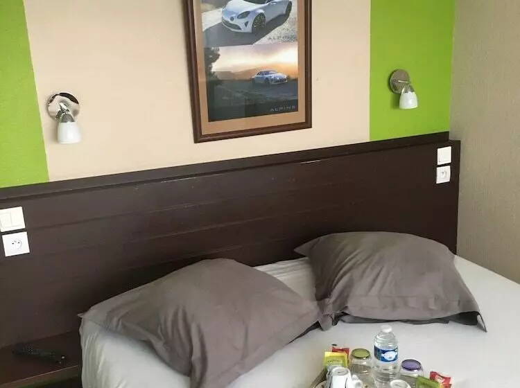 Отель Initial By Balladins Dieppe