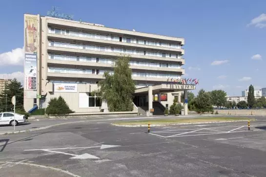 Hotel Junior
