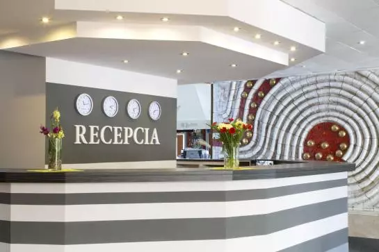 Hotel Junior