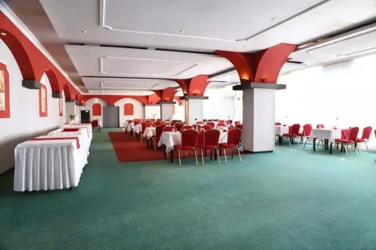 Hotel Junior