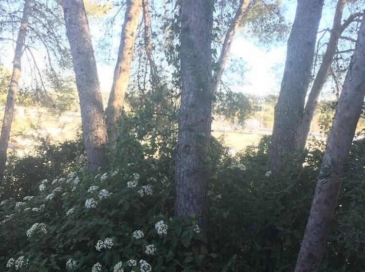 בית מלון כפרי Kyriad Montpellier Nord Parc Euromédecine