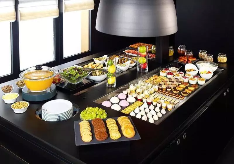 ホテル Kyriad Sedan