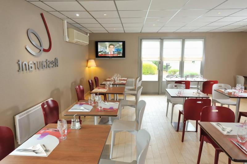 فندق Kyriad Sedan