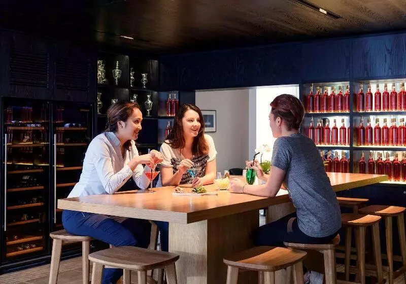 ホテル Mercure Paris Boulogne