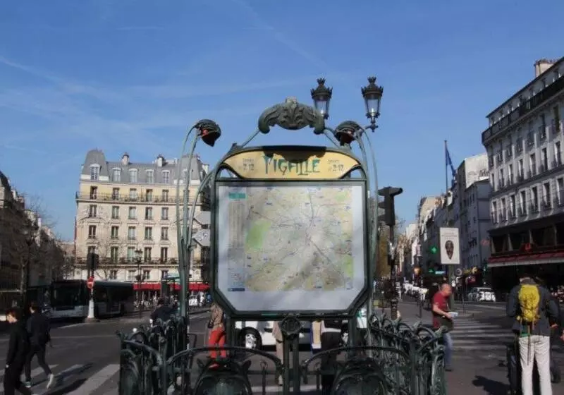 ホテル Mercure Paris Pigalle Sacre Coeur