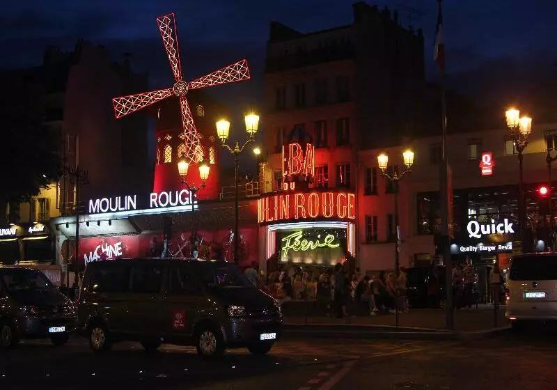 ホテル Mercure Paris Pigalle Sacre Coeur