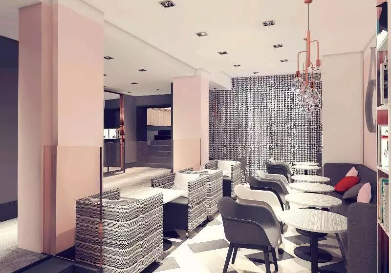 ホテル Mercure Paris Pigalle Sacre Coeur