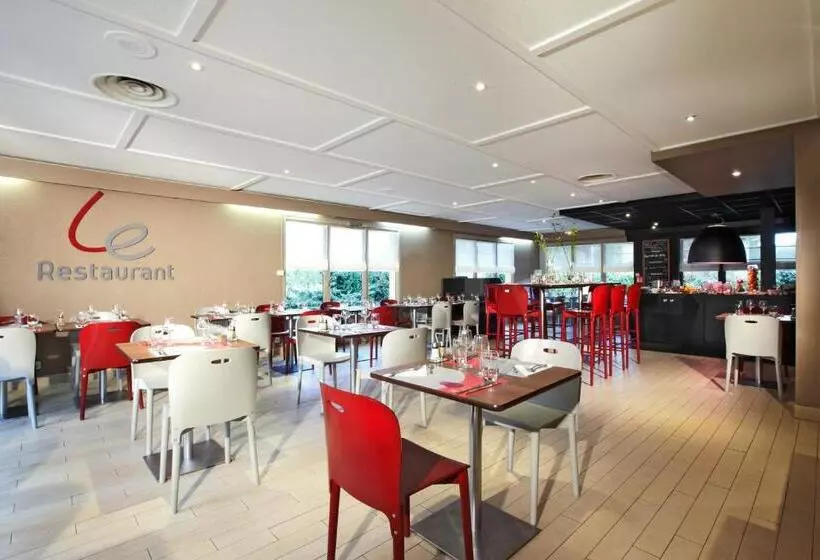 Отель Campanile Grenoble Nord   Moirans Voreppe