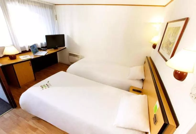 Отель Campanile Grenoble Nord   Moirans Voreppe