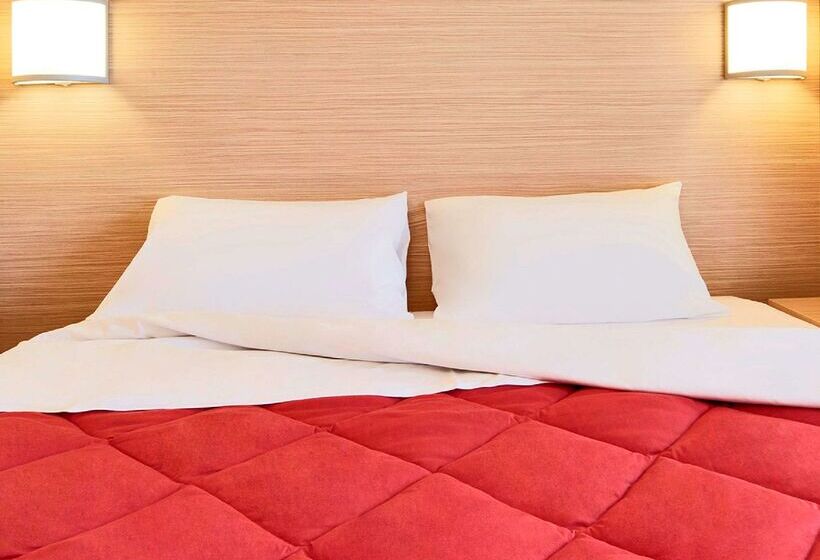 هتل Premiere Classe Villepinte Centre   Parc Des Expositions