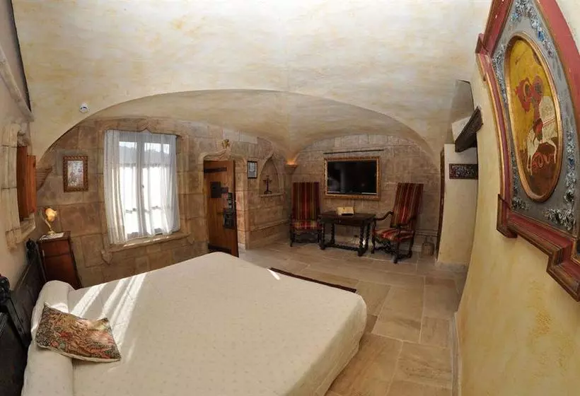 Chateau Hotel La Vignette Haute