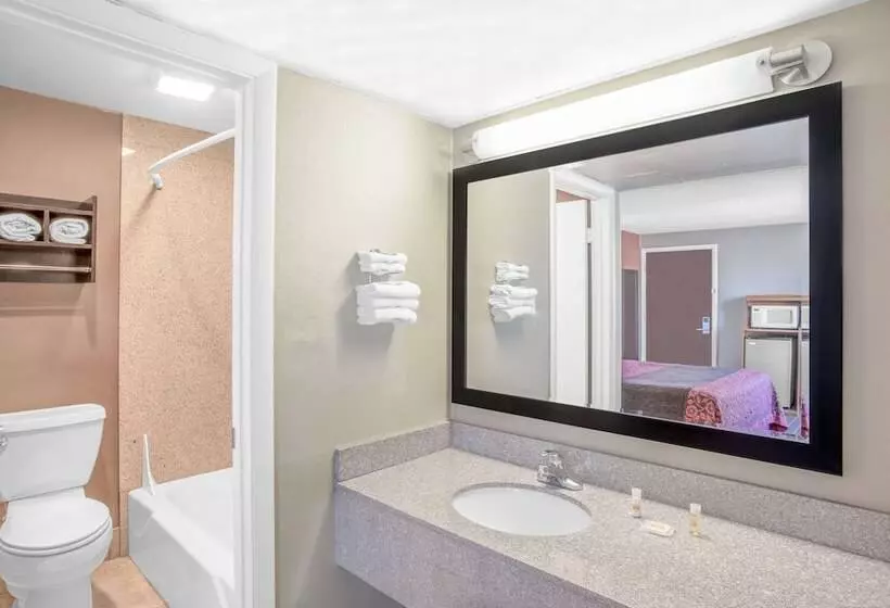 Отель Days Inn By Wyndham Elko