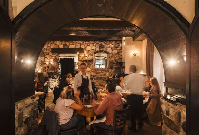 فندق Embassy Suites By Hilton Chicago Downtown River North