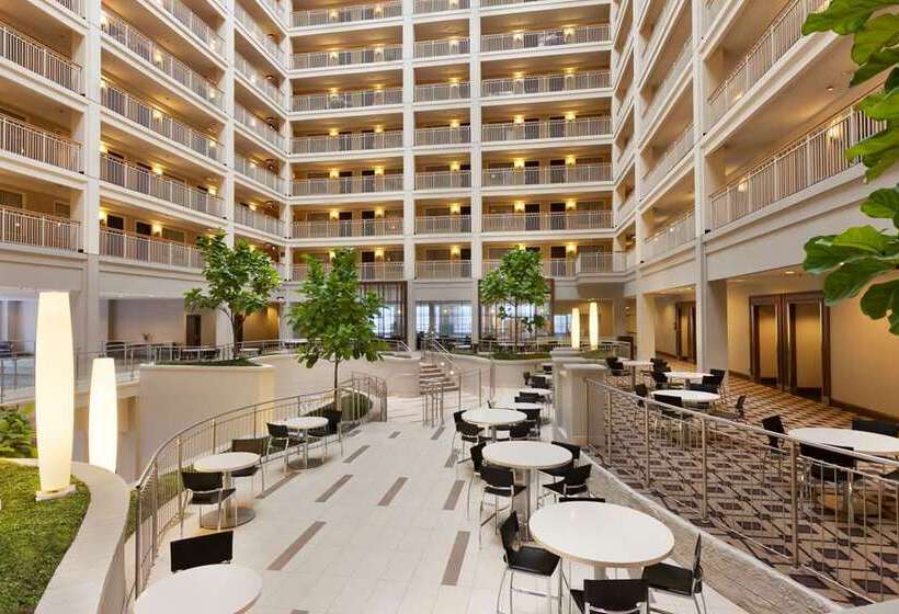 فندق Embassy Suites By Hilton Chicago Downtown River North