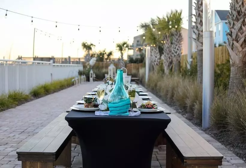 בית מלון כפרי Holiday Inn Resort Oceanfront At Surfside Beach, An Ihg