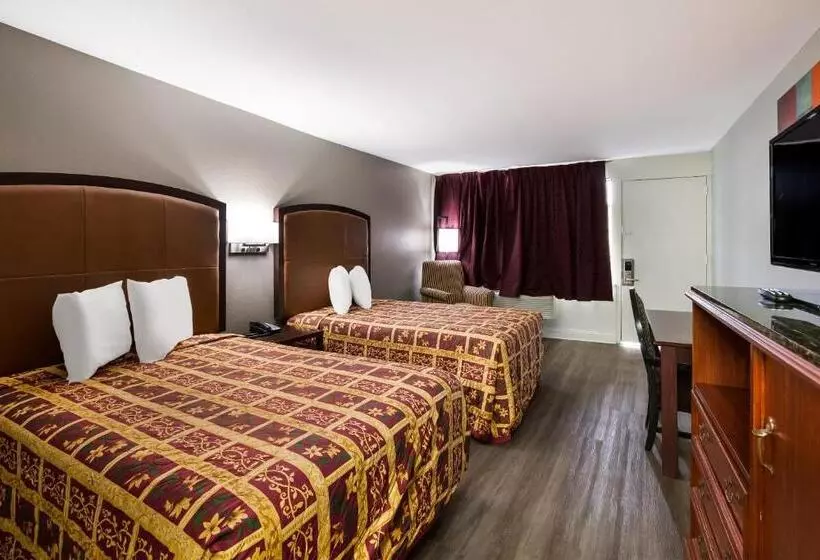 هتل Knights Inn Fayetteville   Fort Bragg