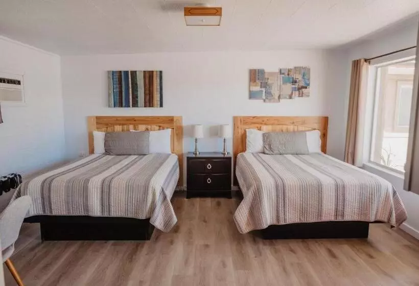 酒店 Lamplighter Lodge