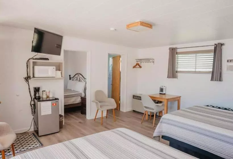 酒店 Lamplighter Lodge