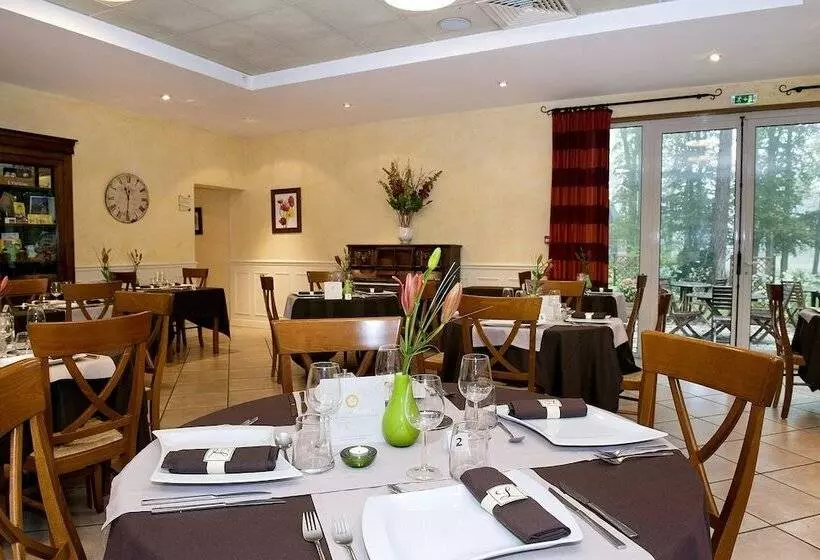 בית מלון כפרי Logis Le Quai Fleuri