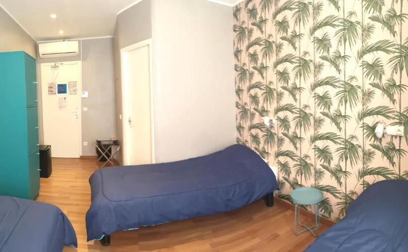 هتل Meyerbeer Beach