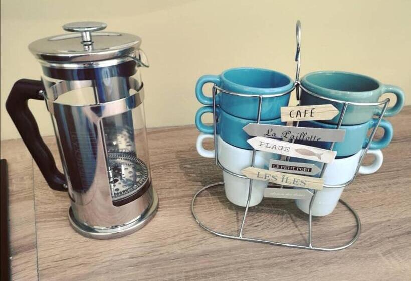 هتل Meyerbeer Beach