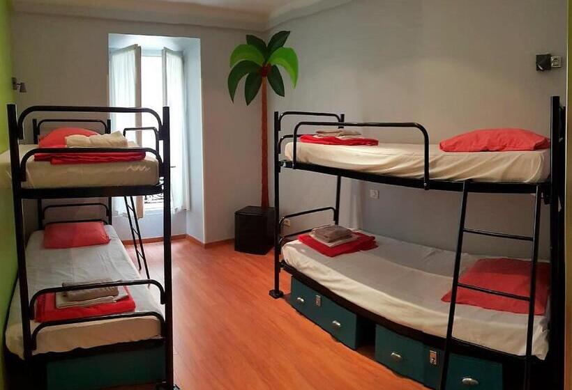 هتل Meyerbeer Beach