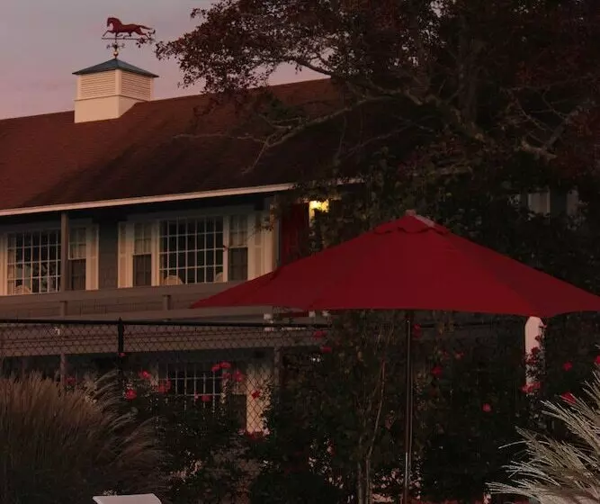 ホテル Red Horse Inn