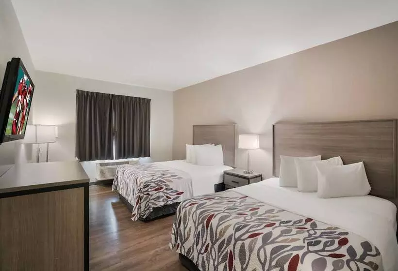 בית מלון כפרי Red Roof Inn & Suites Carrollton, Gawest Georgia