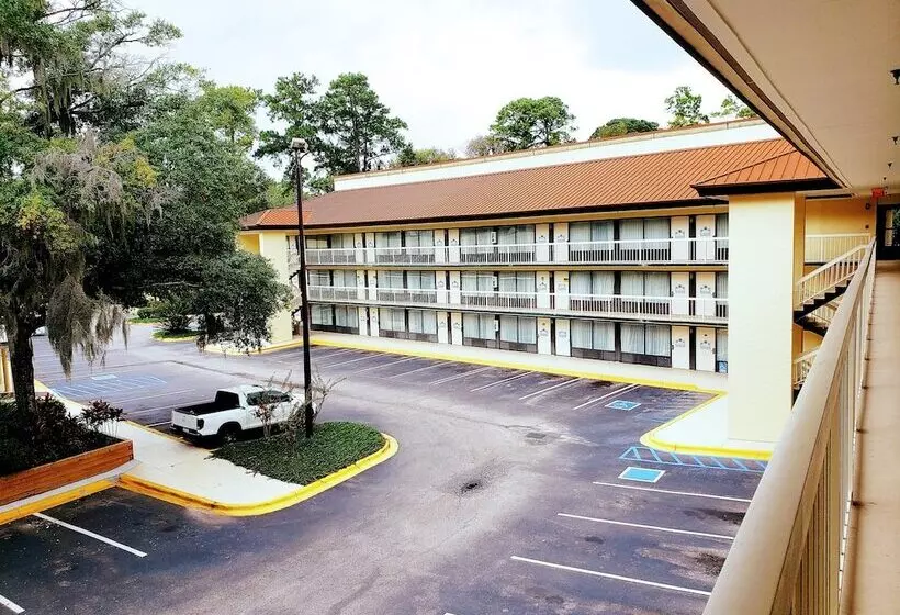 渡假胜地  Simple Rewards Inn