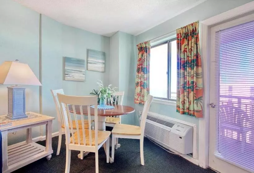 Blue Water Resort 1103