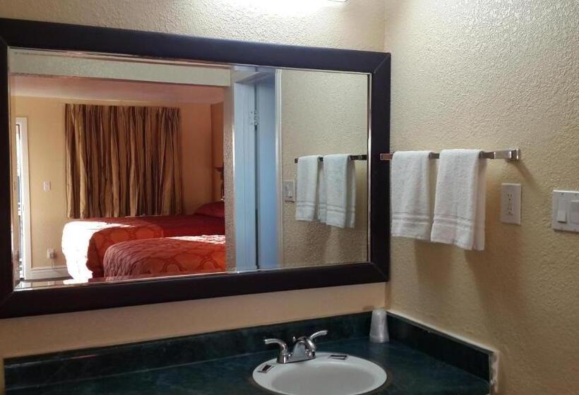 Отель American Regency Inn