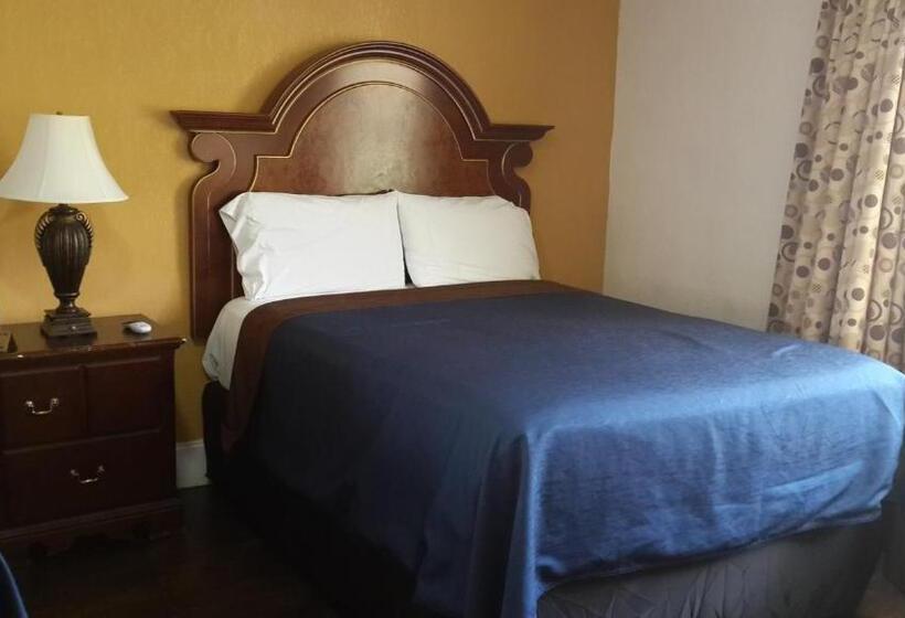 Отель American Regency Inn