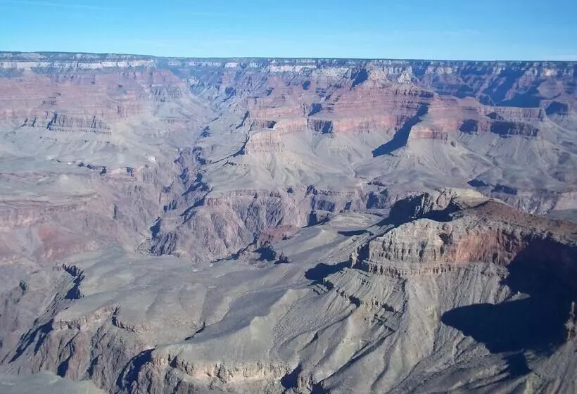 בית מלון כפרי American Regency Inn