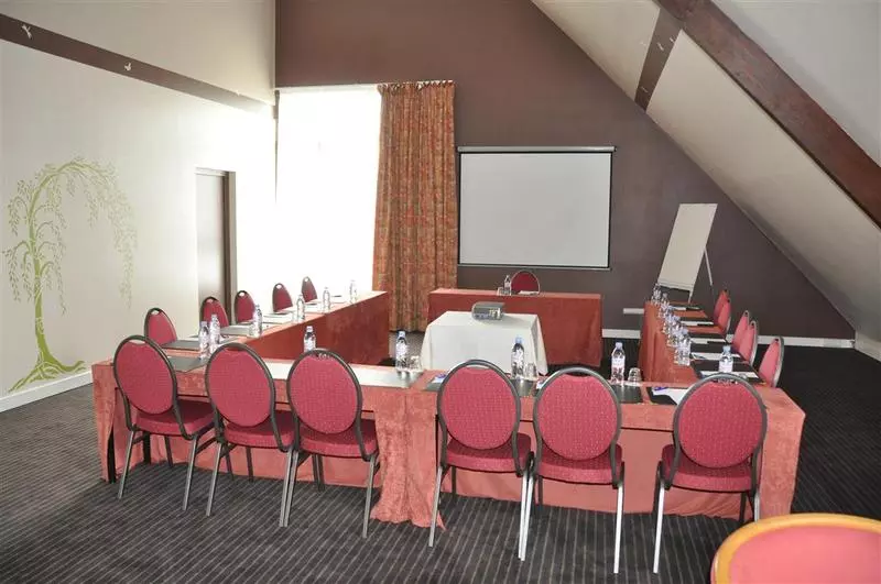 酒店 Domaine De La Forêt D Orient, Logis Hôtel, Restaurant, Spa Et Golf