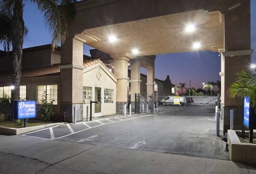 فندق Dream Inn