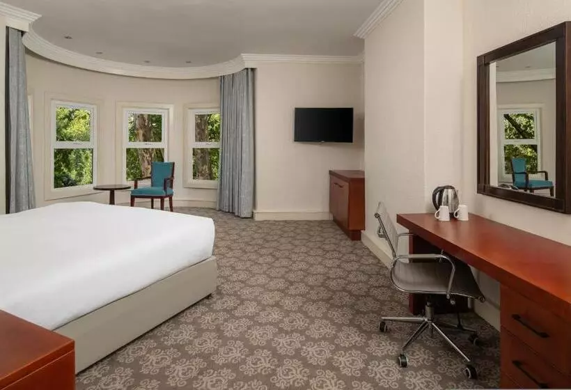 Отель Holiday Inn Johannesburg Sunnyside Park, An Ihg