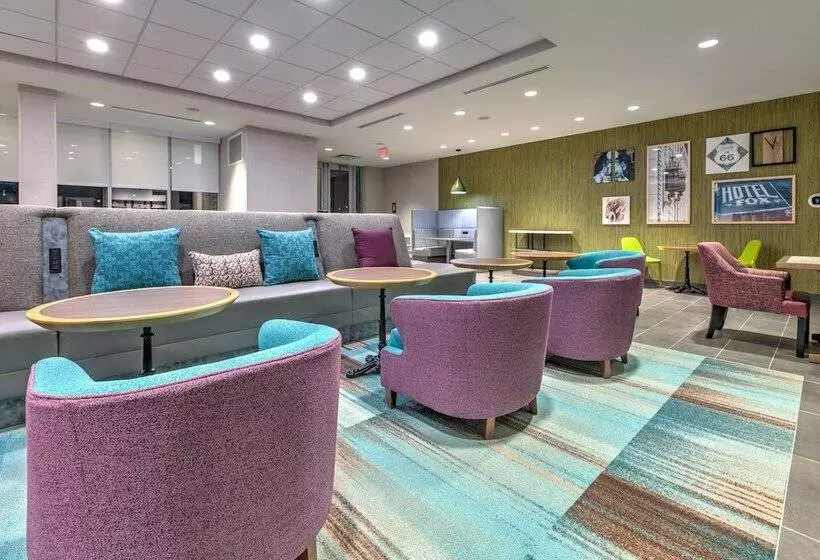 ホテル Home2 Suites By Hilton Tulsa Airport