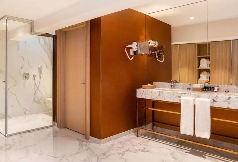 Mövenpick Hotel Istanbul Bosphorus