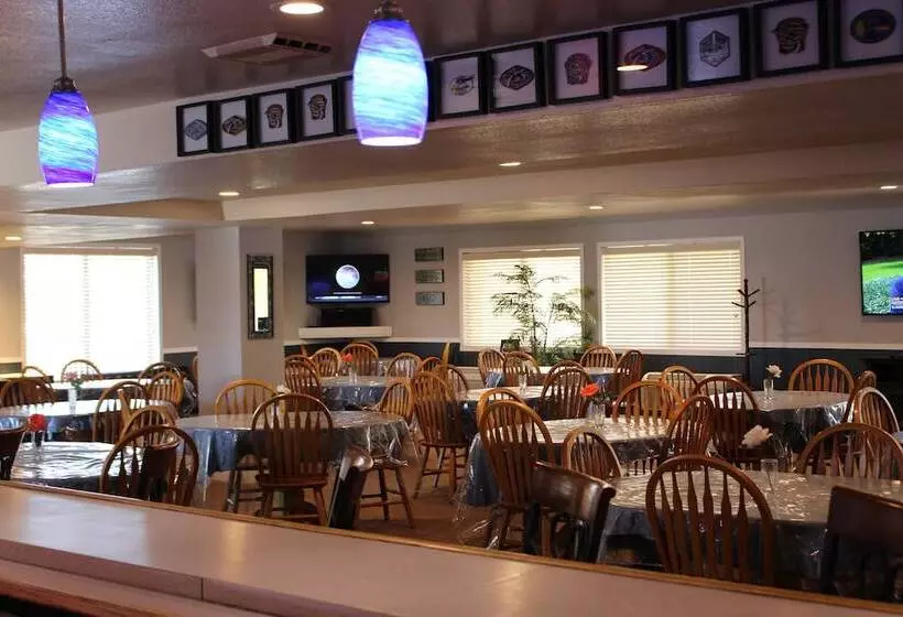 酒店 O'cairns Inn And Suites