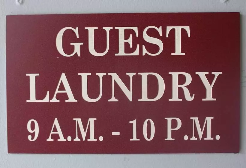 酒店 O'cairns Inn And Suites