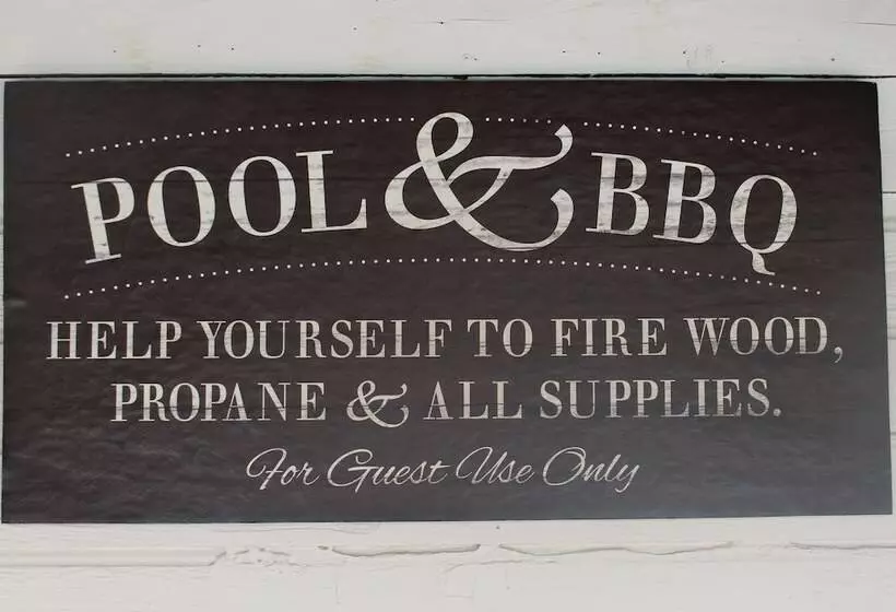 酒店 O'cairns Inn And Suites