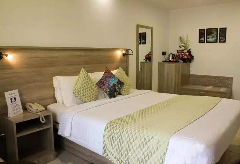 Hotel Regenta Place The Emerald