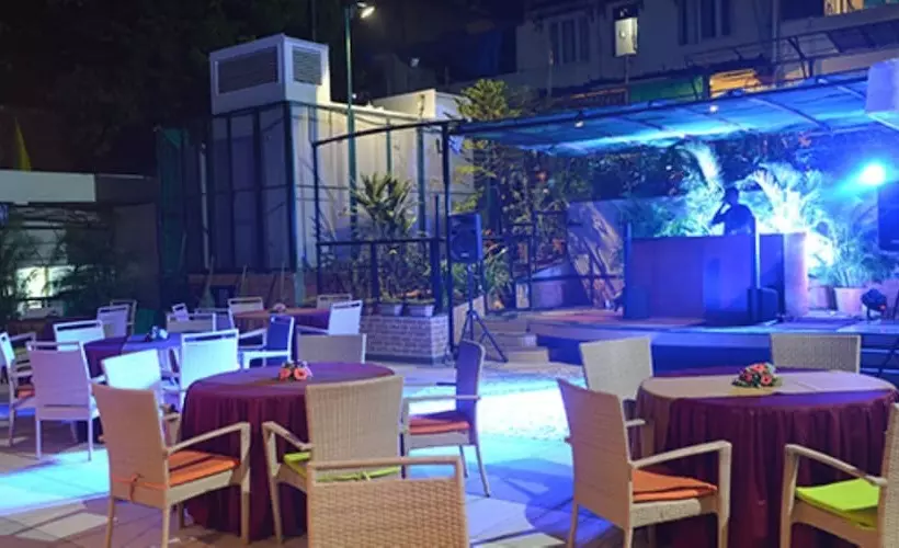 Hotel Regenta Place The Emerald