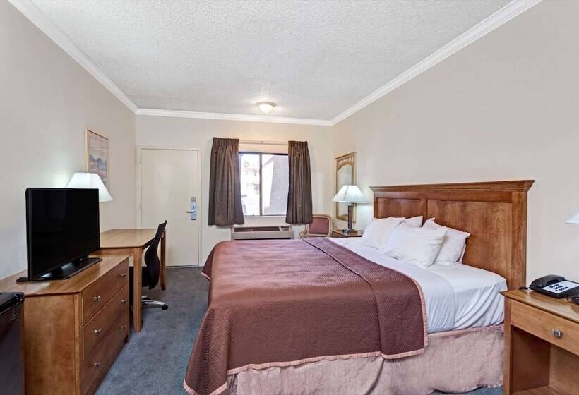 Otel Travelodge By Wyndham Pasadena Central