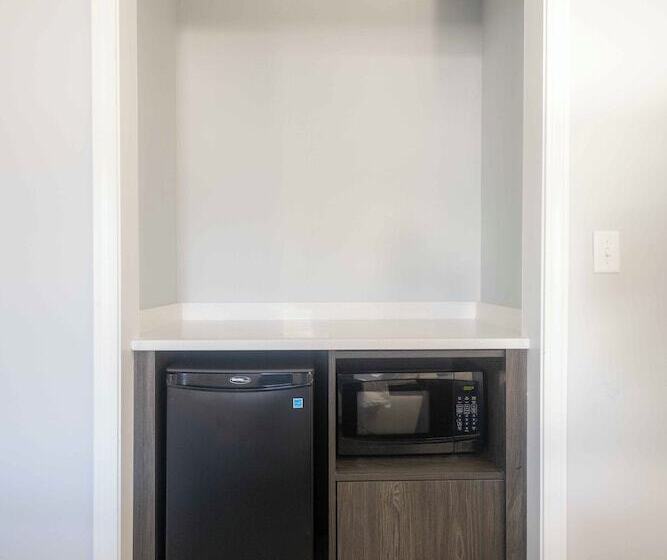 בית מלון כפרי Westborough Inn